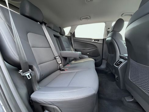 Used 2021 Hyundai Tucson Sport FWD image 32