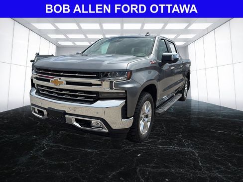 Used 2022 Chevrolet Silverado 1500 LTZ w/ LTZ Premium Package AWD/4WD image 1