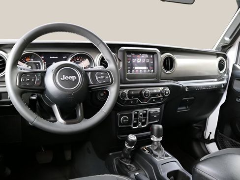 Used 2023 Jeep Wrangler Unlimited Sport AWD/4WD image 13