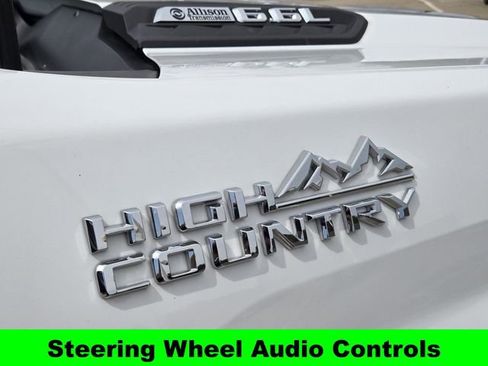 Used 2024 Chevrolet Silverado 2500 High Country w/ Z71 Off-Road Package image 12