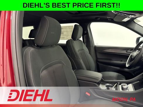 New 2026 Jeep Grand Cherokee L Laredo AWD/4WD image 15
