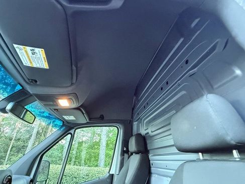 Used 2021 Mercedes-Benz Sprinter 2500 image 19