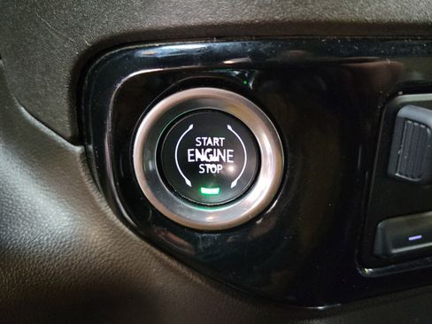 Used 2022 Chevrolet Silverado 1500 RST w/ Convenience Package II image 18