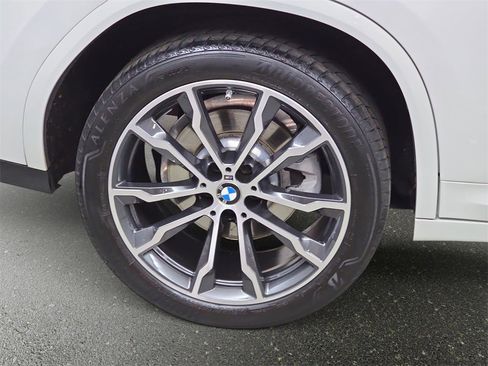 Used 2022 BMW X4 xDrive30i w/ M Sport Package 2 image 35