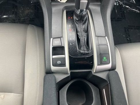 Used 2018 Honda Civic EX image 7
