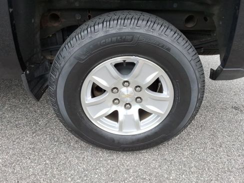 Certified 2018 Chevrolet Silverado 1500 LT w/ All Star Edition AWD/4WD image 12