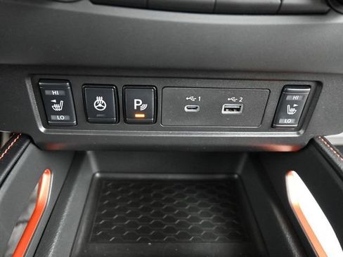 Used 2025 Nissan Frontier PRO-4X w/ Pro Convenience Package AWD/4WD image 32