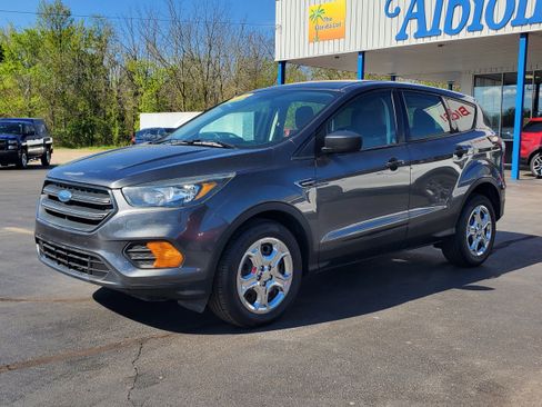 Used 2018 Ford Escape S FWD image 2