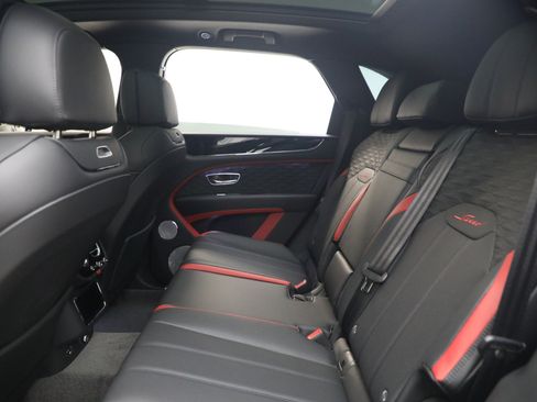 New 2026 Bentley Bentayga Speed AWD/4WD image 19