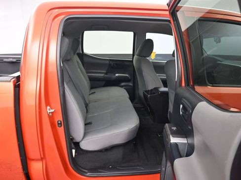 Used 2016 Toyota Tacoma SR5 w/ Towing Package RWD image 34