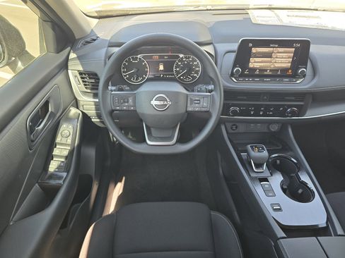 New 2026 Nissan Pathfinder SL AWD/4WD image 13