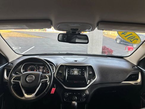 Used 2014 Jeep Cherokee Latitude w/ Trailer Tow Group image 9