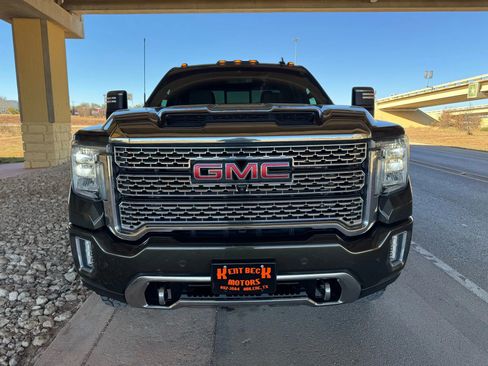 Used 2022 GMC Sierra 2500 Denali image 7