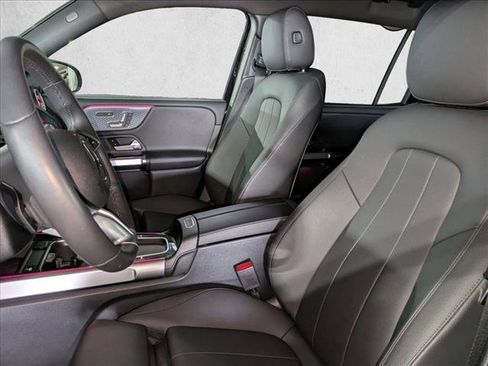 Certified 2025 Mercedes-Benz GLB 250 image 19
