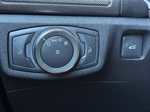 Used 2020 Ford Fusion SE FWD image 36