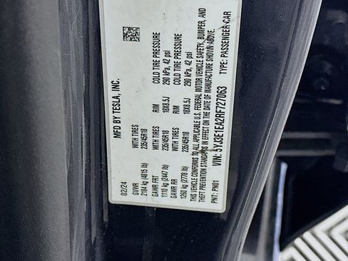 Used 2024 Tesla Model 3 image 12