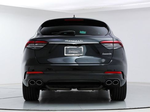 Certified 2023 Maserati Levante GT AWD/4WD image 4