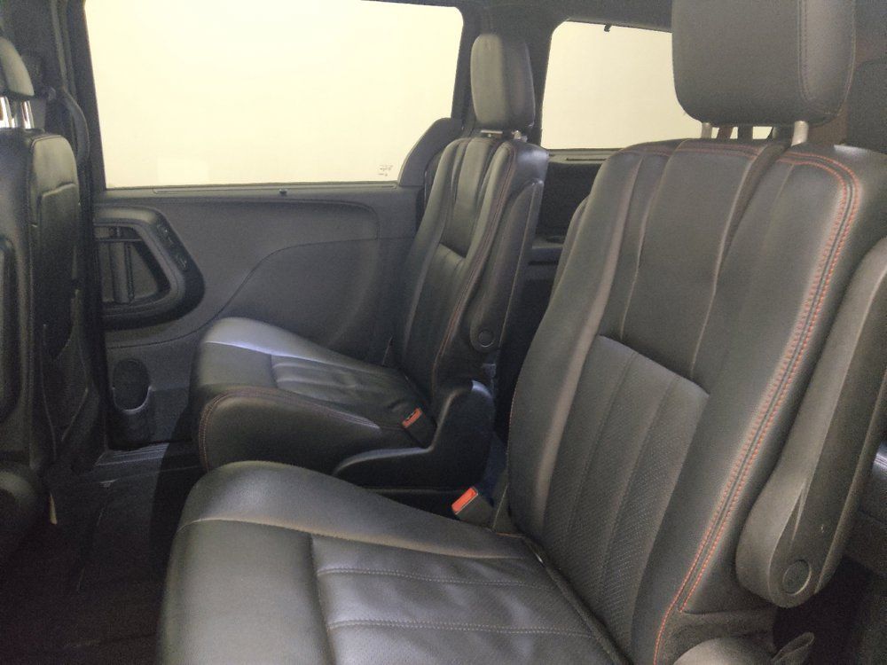 Used 2017 Dodge Grand Caravan GT FWD image 18