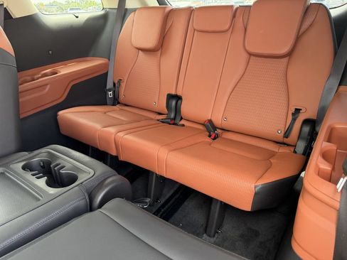 Used 2026 Kia Carnival SX FWD image 21
