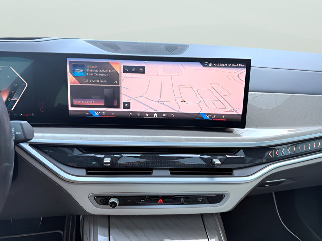 Used 2024 BMW X7 xDrive40i w/ Executive Package AWD/4WD image 35