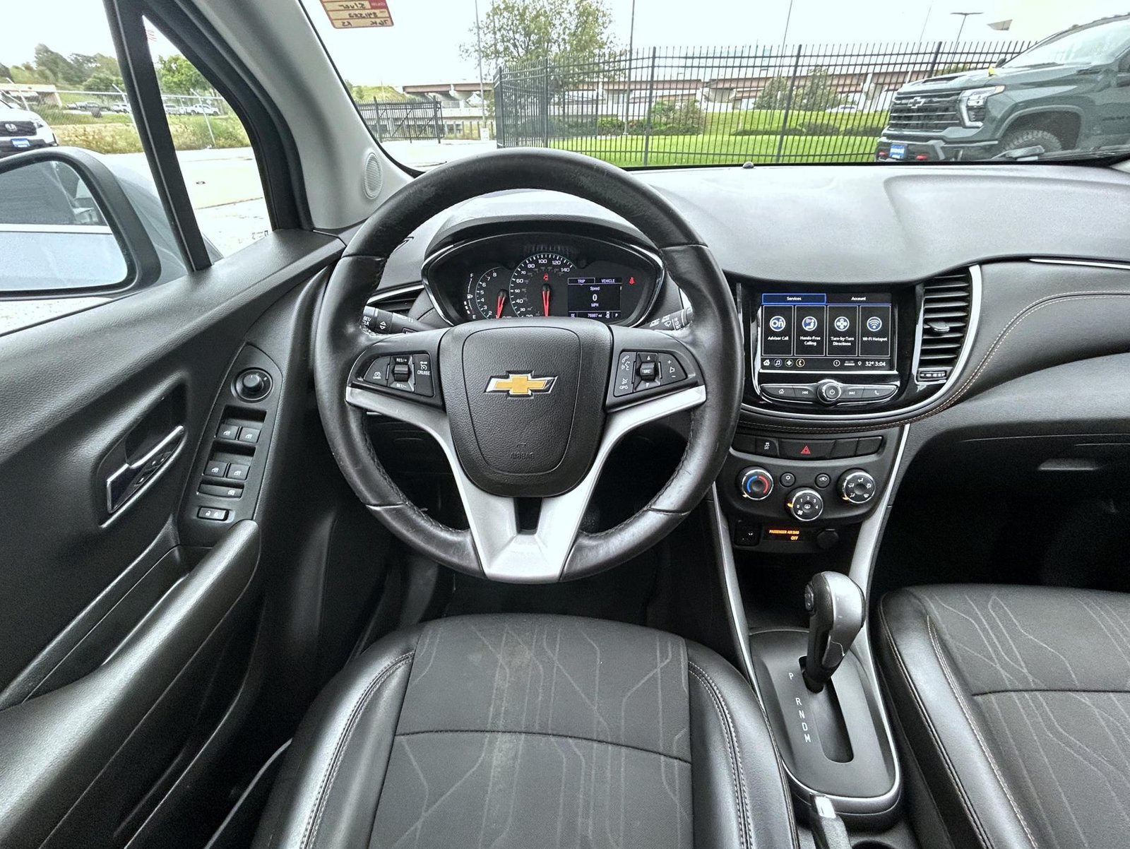 Used 2019 Chevrolet Trax LT w/ LT Convenience Package AWD/4WD image 14