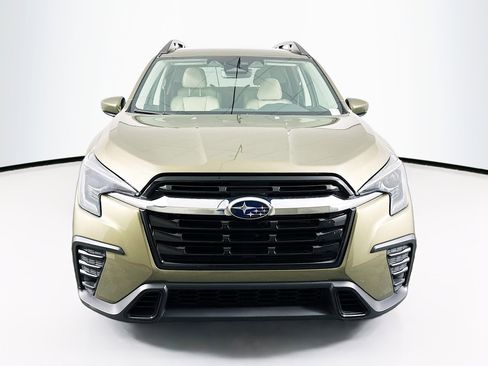 Used 2025 Subaru Ascent Premium image 2