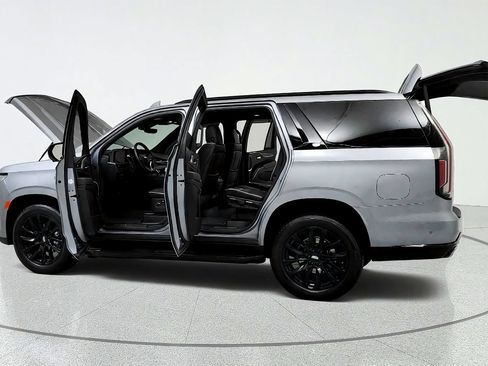 Certified 2024 Cadillac Escalade Sport w/ LPO, ONYX Package AWD/4WD image 10