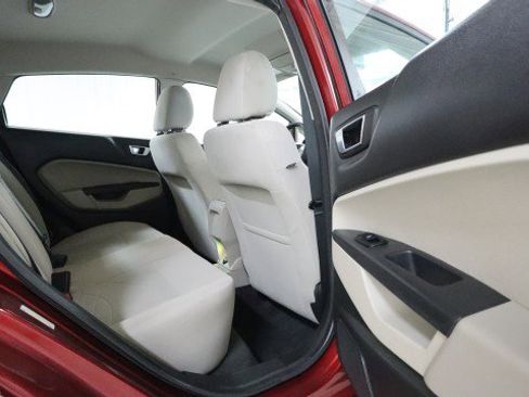 Used 2014 Ford Fiesta SE FWD image 11