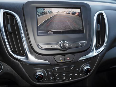 Used 2023 Chevrolet Equinox LT FWD image 12