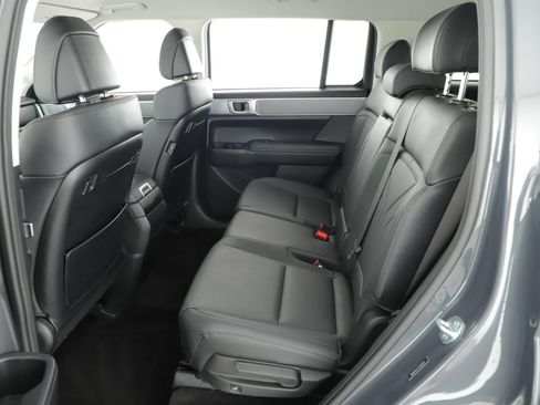 Used 2026 Hyundai Santa Fe SEL w/ Tow & Go Package FWD image 19