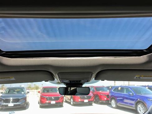 New 2026 Honda Odyssey Touring image 9