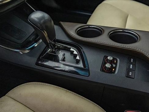 Used 2017 Toyota Avalon Touring image 20