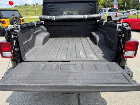 Used 2020 Jeep Gladiator Sport w/ Quick Order Package 24S AWD/4WD image 29