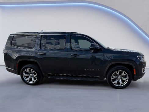 Used 2022 Jeep Wagoneer Series I w/ Convenience Group I AWD/4WD image 12