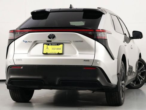 Used 2023 Toyota bZ4X Limited image 4