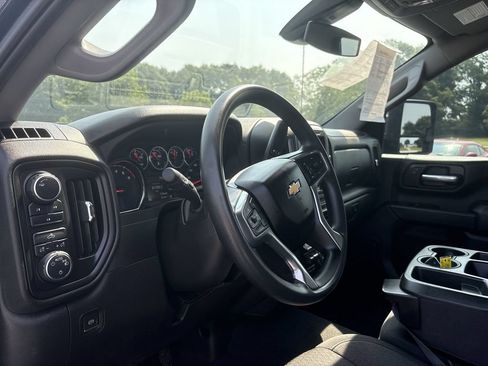 Certified 2022 Chevrolet Silverado 2500 Custom w/ Gooseneck/5TH Wheel Package AWD/4WD image 10
