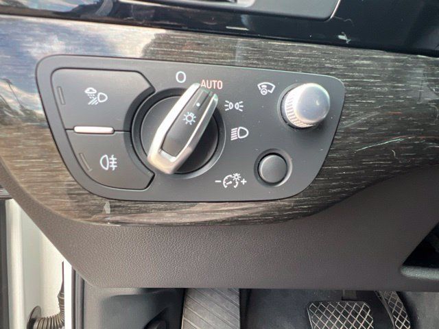 Used 2018 Audi Q7 3.0T Prestige w/ Prestige Package AWD/4WD image 16