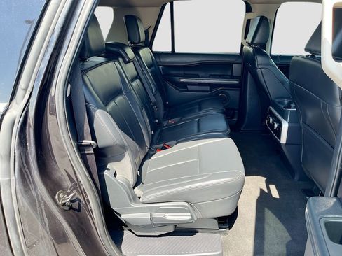 Used 2024 Ford Expedition Max XLT AWD/4WD image 30