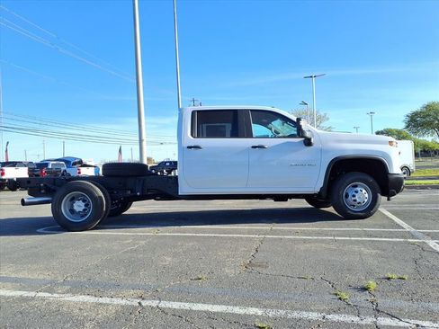 New 2026 Chevrolet Silverado 3500 W/T w/ WT Convenience Package image 3