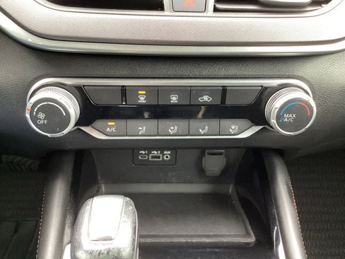 Used 2024 Nissan Altima 2.5 SR image 21