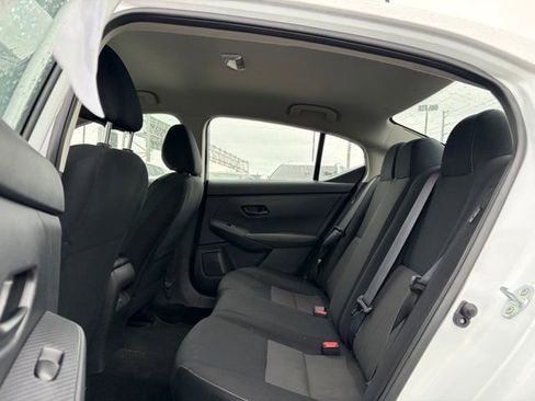 Used 2024 Nissan Sentra SV image 14