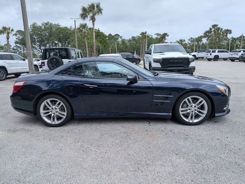 Used 2013 Mercedes-Benz SL 550 image 2