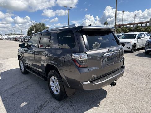 Used 2016 Toyota 4Runner SR5 AWD/4WD image 6