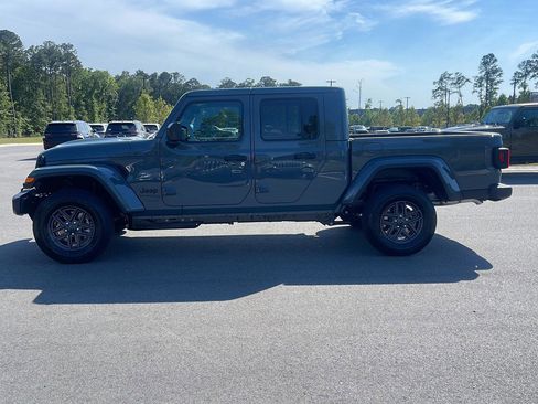 New 2026 Jeep Gladiator Sport AWD/4WD image 4