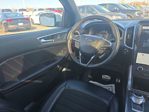 Certified 2024 Ford Edge ST-Line image 23