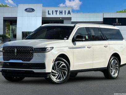 New 2026 Lincoln Navigator L Reserve