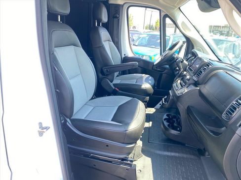 Used 2026 RAM ProMaster 2500 w/ Convenience Group FWD image 21