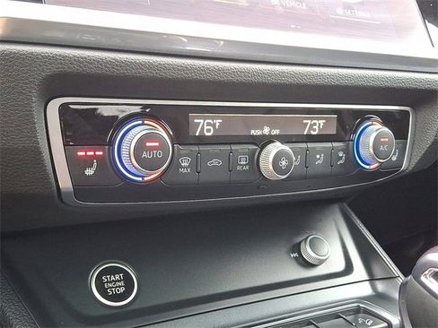 Used 2022 Audi Q3 2.0T Premium Plus w/ Premium Plus Package image 16