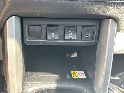 Used 2023 Toyota Corolla Cross XLE w/ Convenience Package FWD image 41