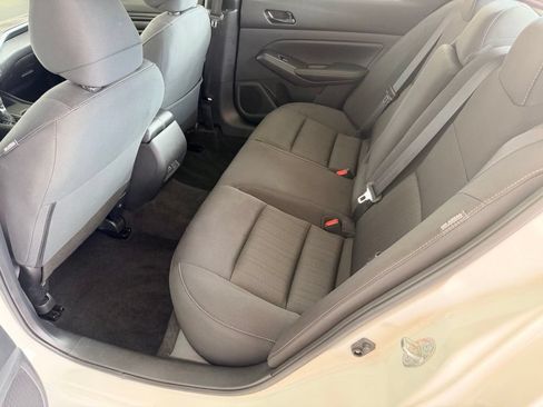 Used 2025 Nissan Altima 2.5 SV FWD image 29